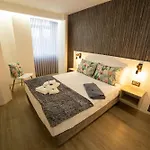 Atrium Areias شقة
